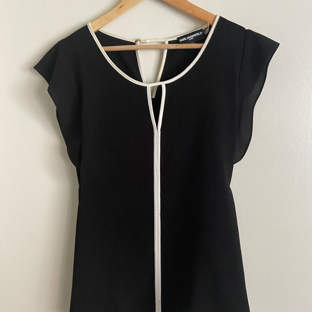Karl Lagerfeld Black flutter sleeve top with white piping, XL